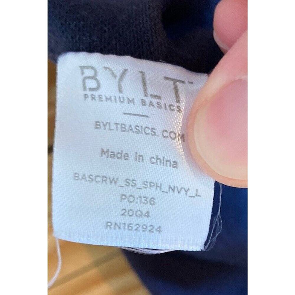 Bylt Basic Crew Split Hem T Shirt Size Large Men’… - image 5